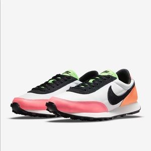 Women’s Shoes Daybreak